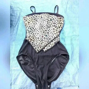 It Figures Leopard Print One Piece Bathing Suit - size Small